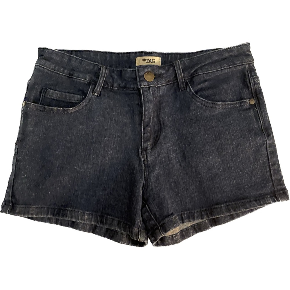 Size 4 #TAG dark wash denim shorts